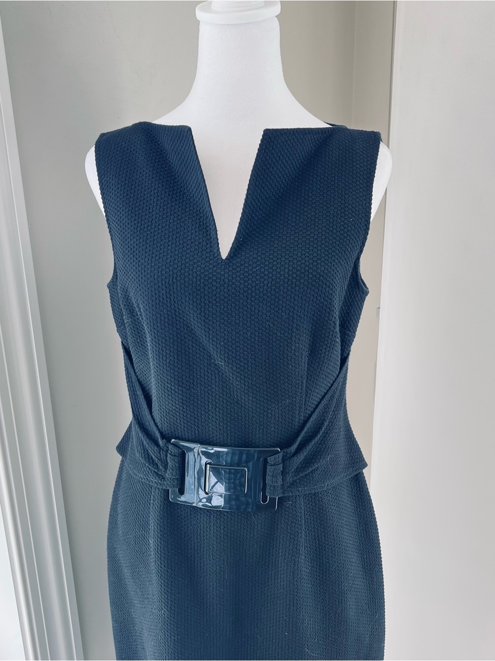 David Meister black classic cocktail dress size 8